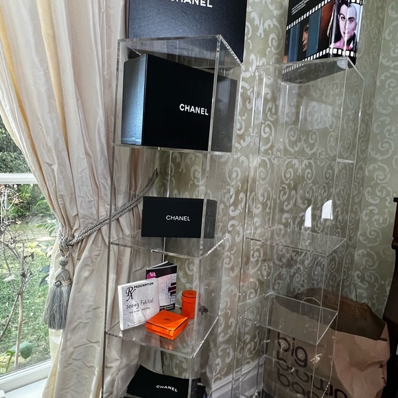 CHANEL BOXES, HERMES BOXES, dust bags, GARMET BAGS; all from various designers - Picture 9 of 11